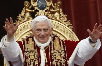 Viața fostului papă Benedict al XVI-lea. Unde a crescut, cum a devenit preot și de ce a șocat prin demisie