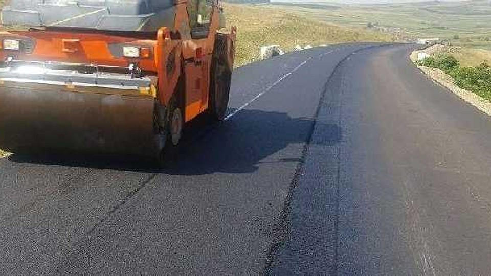 OMV Petrom își extinde operațiunile în domeniul bitumului rutier: parteneriate strategice și lansarea Starfalt PmB