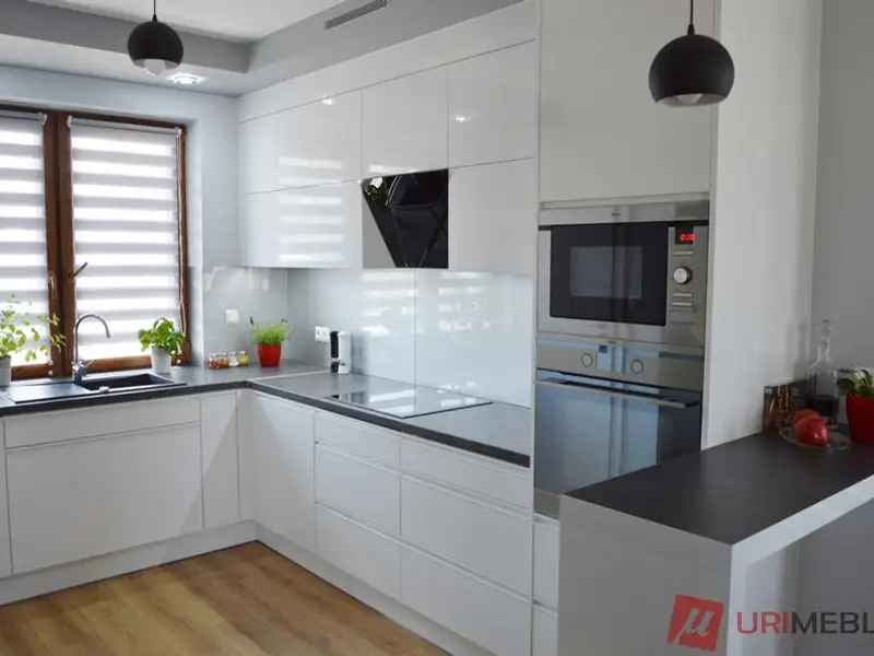 Model de amenajare pentru o bucatarie moderna