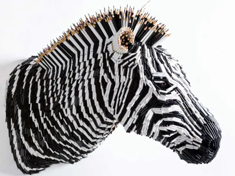 Sculpturi uimitoare pentru casa, realizate din sute de creioane