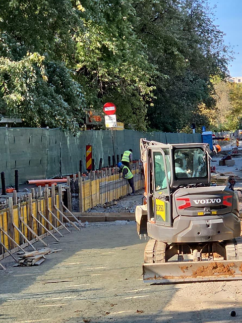 Șantiere deschise în București și în weekend: Lucrări la liniile de tramvai, rețeaua de termoficare și amenajări urbane pe Calea 13 Septembrie