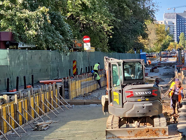 Șantiere deschise în București și în weekend: Lucrări la liniile de tramvai, rețeaua de termoficare și amenajări urbane pe Calea 13 Septembrie