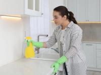 Cum alegi produsele potrivite pentru curățenia casei