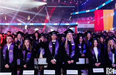 Emoții și bucurie la UMF Cluj! Peste 1.300 de absolvenți au trecut cu succes examenul de licență