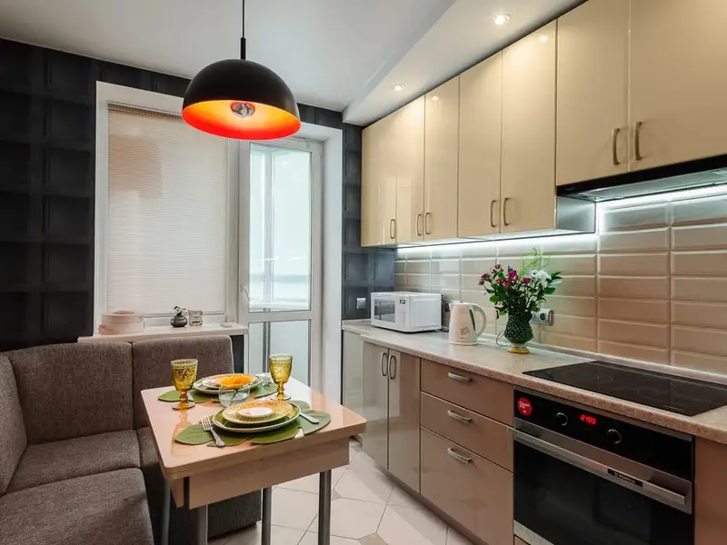 20 de modele de bucatarii amenajate in nuante de bej