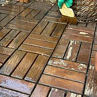Revitalizarea deck-ului tău de lemn: ghid practic pentru durabilitate în climatul românesc
