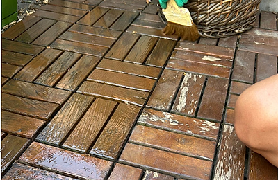 Revitalizarea deck-ului tău de lemn: ghid practic pentru durabilitate în climatul românesc