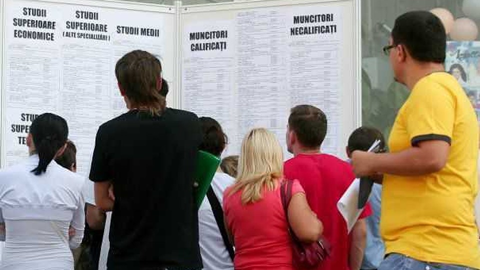 INS: În trimestrul I, în România erau 32.600 de locuri de muncă vacante
