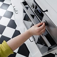 Diferențele dintre cuptoarele electrice standard și cele încorporabile