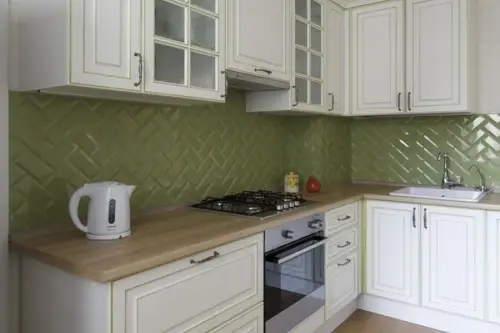 O amenajare de bucatarie inspirata de culorile naturii