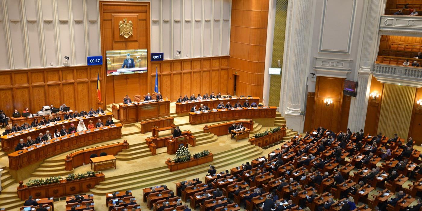 Camera Deputaţilor a adoptat un proiect care instituie pârghiile legale pentru stingerea obligaţiilor fiscale şi bugetare administrate de instituţii ale administraţiei publice centrale