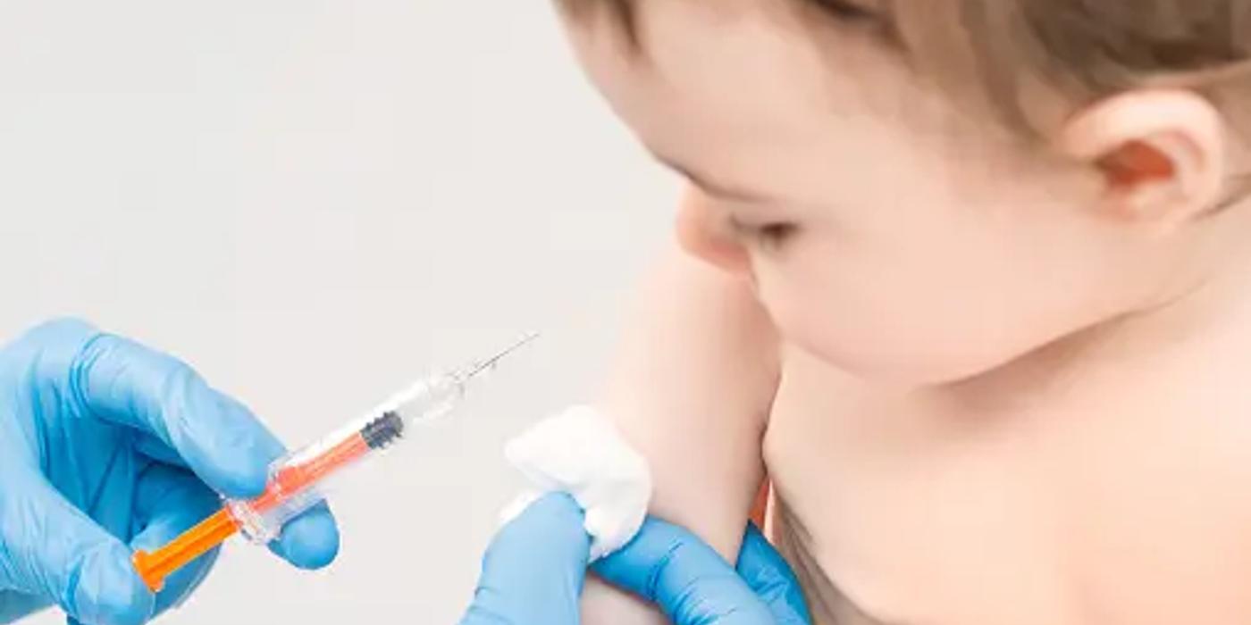 Vaccinarea în perioada în care copilul este răcit: lucruri bine de știut