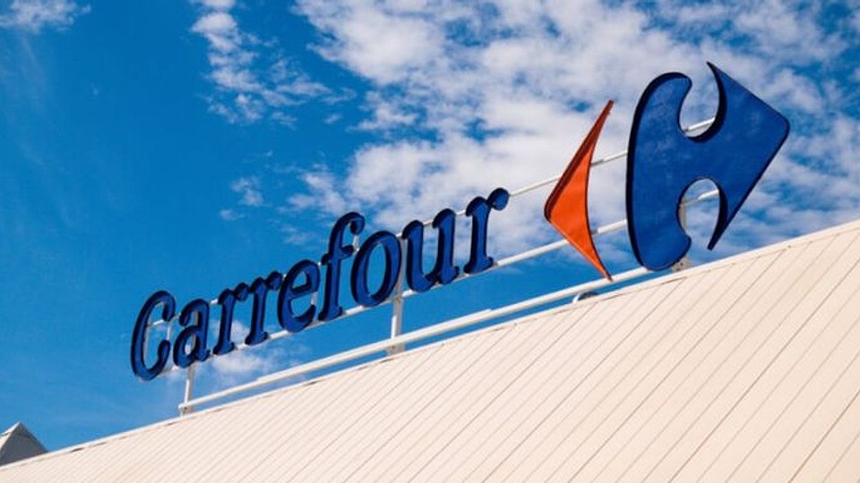Magazin Carrefour din Bucureşti, amendat de ANPC cu 25.000 de lei