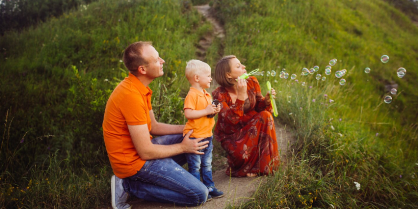 Zi istorică în Slovacia: Parlamentul a consacrat în Constituție că există doar două genuri: MASCULIN și FEMININ. De asemenea, au fost întărite drepturile părinților în școli și protejarea valorilor naționale