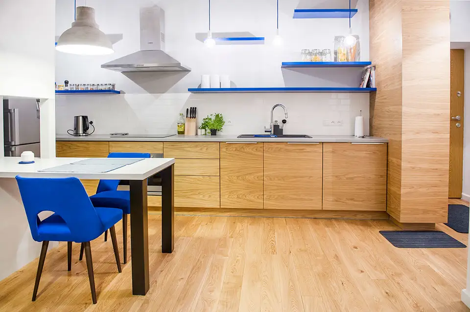 Accente de albastru si design functional intr-un apartament de 38 mp