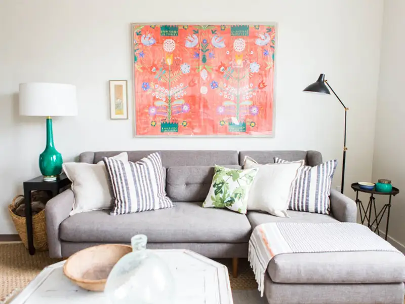 Canapeaua gri o solutie universala pentru orice decor