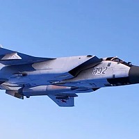 Articolul 4 al tratatului NATO, invocat pentru a doua oară în mai puțin de zece zile, după incidentele cu aeronave rusești. Ce prevede această clauză
