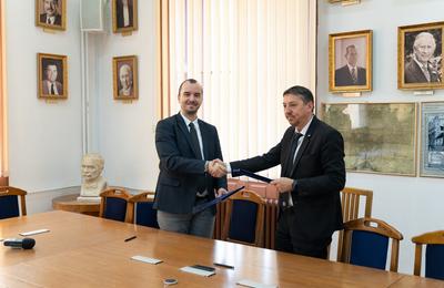 S-a încheiat un nou parteneriat strategic între Universitatea Babeș-Bolyai din Cluj-Napoca și Microsoft România