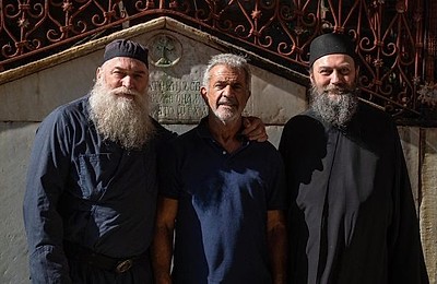 FOTO | Mel Gibson a ajuns în Sf. Munte Athos