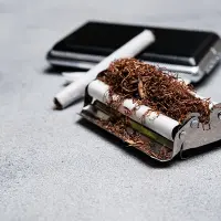 Cele mai bune accesorii pentru fumătorii care folosesc tutun vrac