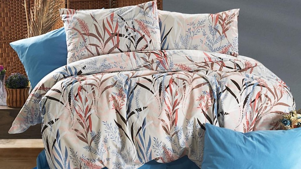 Modele de lenjerii de pat de la C&C home: Comfort și stil pentru dormitorul tău