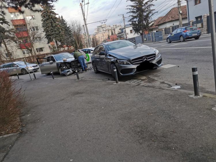 Un accident rutier a avut loc în această dimineață în Cluj-Napoca
