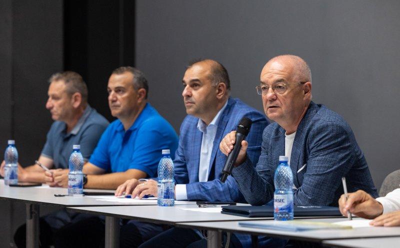 Primarul Emil Boc și viceprimarul Dan Tarcea au avut o întâlnire cu cetățenii din cartierul Mănăștur