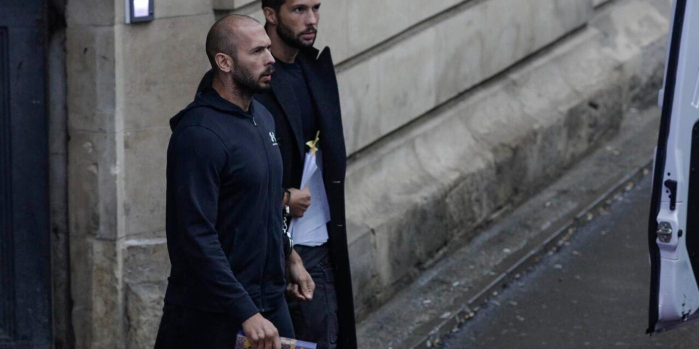 Andrew Tate și polițista rămân după gratii, judecătorii le-au respins solicitarea de eliberare din arest. Frații milionari se întorc la „bang, bang” și „boom, boom”