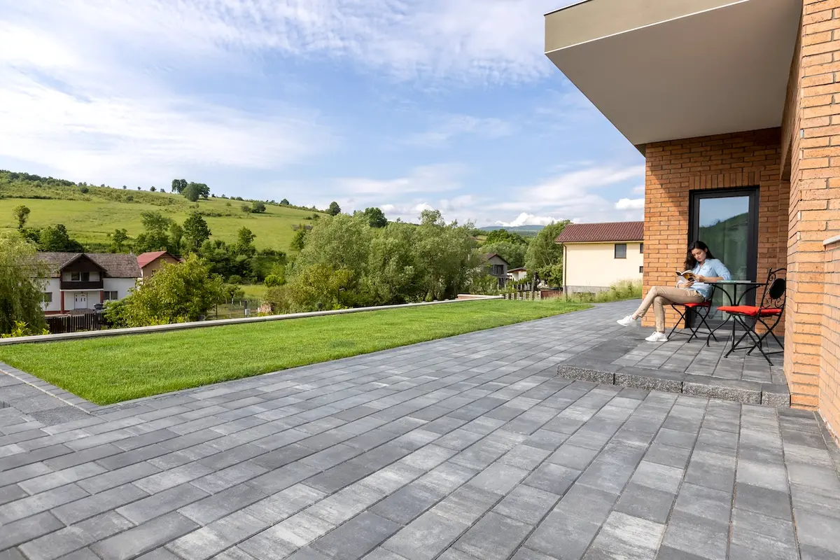 O primire mai caldă, înainte de iarnă, cu reduceri de 40% la Elis Pavaje