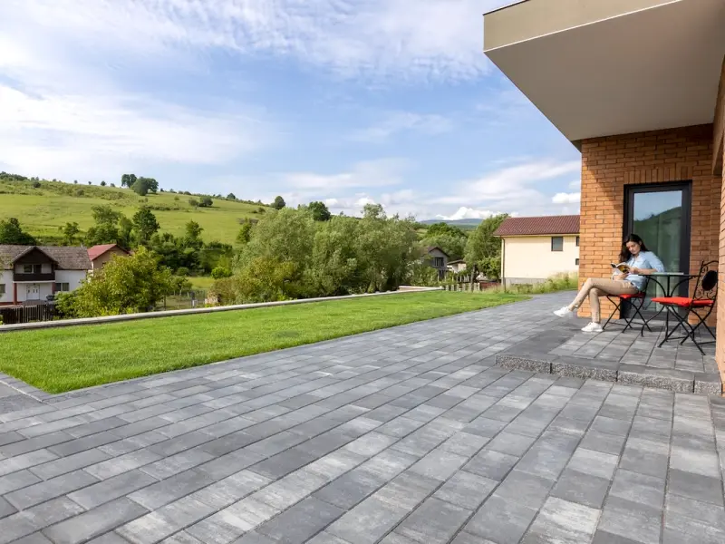 O primire mai caldă, înainte de iarnă, cu reduceri de 40% la Elis Pavaje