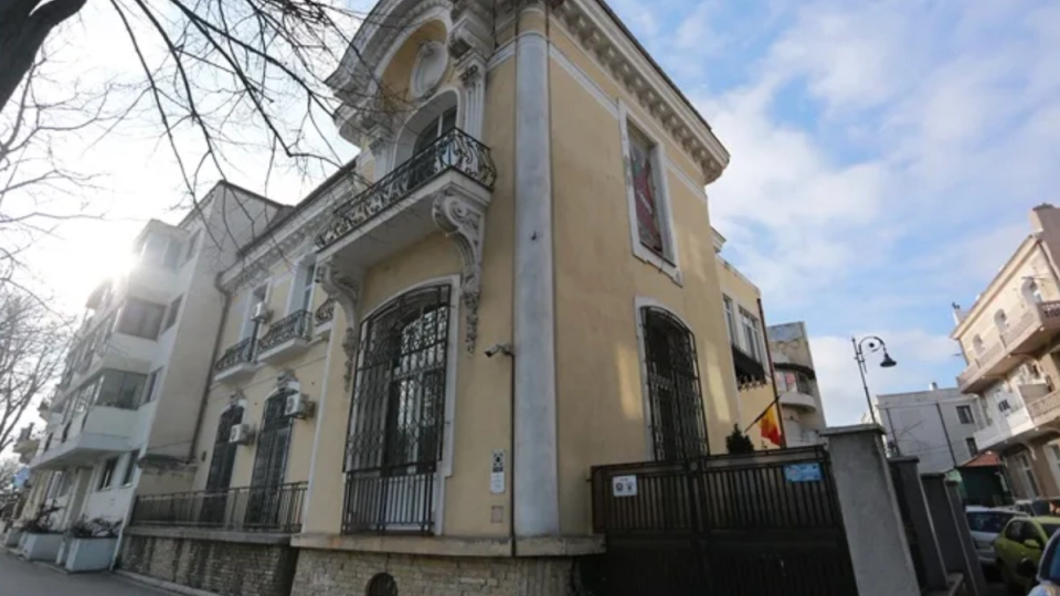 Arhiepiscopul Teodosie pierde reședința de pe faleză. Expiră „Decretul lui Ceaușescu” care a lăsat vila în folosința Bisericii timp de 50 de ani