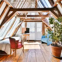 Cum să-ți amenajezi mansarda pentru a spune bun venit primăverii