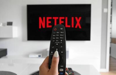 Netflix surprinde Wall Street: profit record, conținut de top și pariul tot mai clar pe A.I.(I.A.)