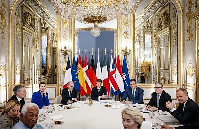 Cei mai puternici lideri ai Europei au decis la Paris: „America first”. Fără SUA, Ucraina e pierdută