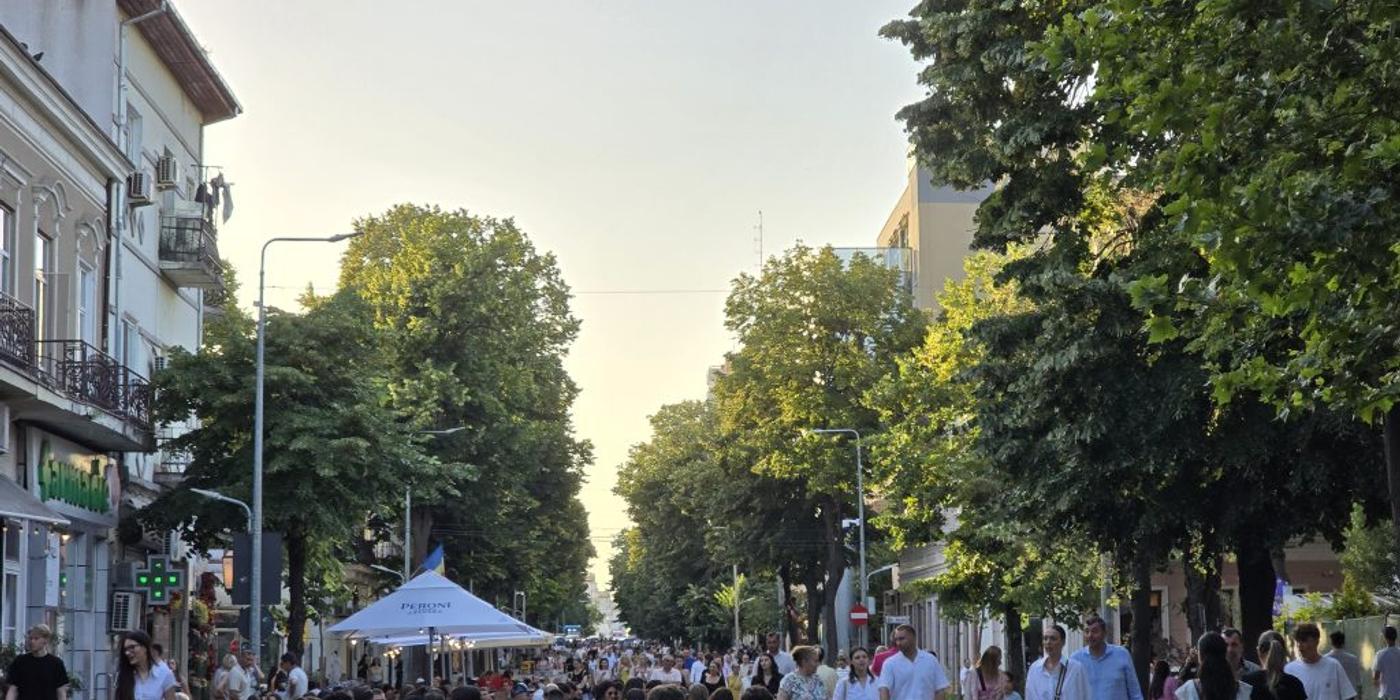 Bulevardul Tomis devine pietonal sâmbătă, 31 octombrie. Restricții de trafic, eliberarea parcărilor și trasee deviate pentru CT BUS
