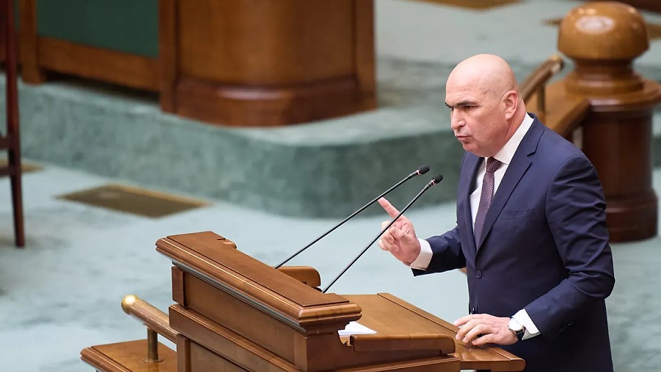 Achizițiile de 17 miliarde euro prin SAFE trecute de la Armată la premier. Suspiciuni de corupție