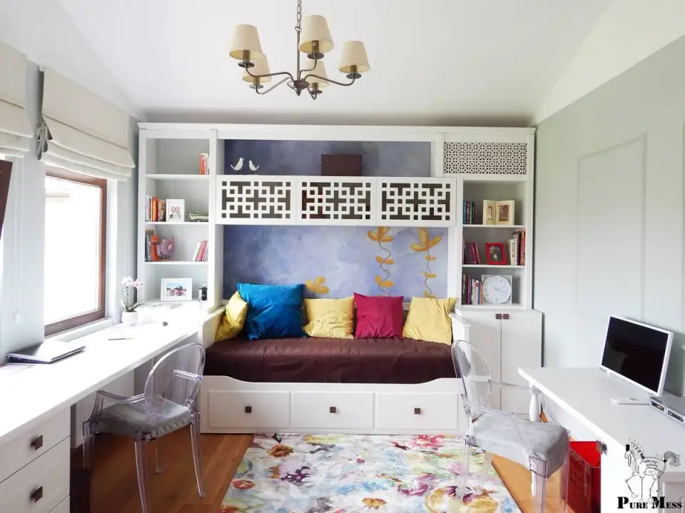 Spatiul desprins din povesti al unei camere de fetite