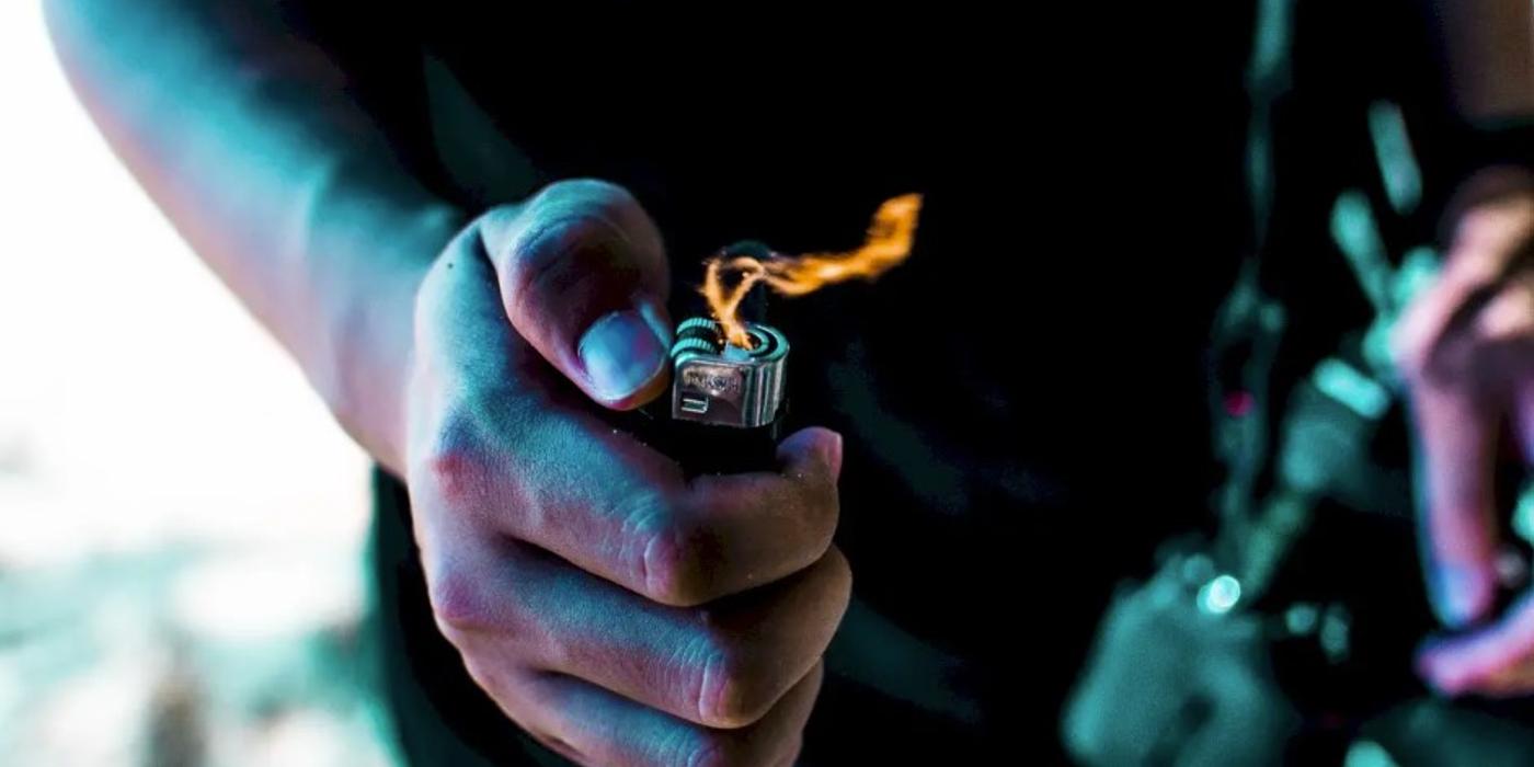 Incident șocant miercuri în Otopeni. Un bărbat a turnat benzină peste iubita lui și i-a dat foc