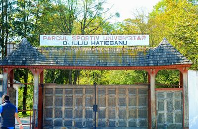 Astăzi, la ora 13, dezvelește statuia de bronz a doctorului Iuliu Hațieganu, în parcul ce îi poartă numele