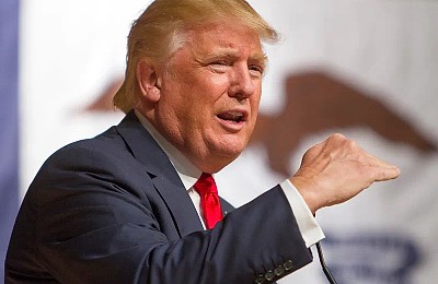 Trump susține că SUA trebuie să „dețină” Groenlanda pentru a împiedica Rusia să o preia