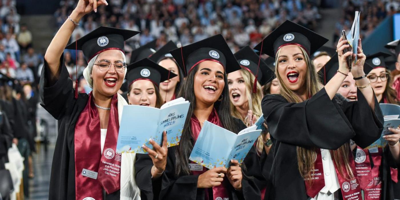 Concurență mare anul acesta la UMF “Iuliu Hațieganu” din Cluj-Napoca, la programele de studii de licență în limba franceză sau engleză