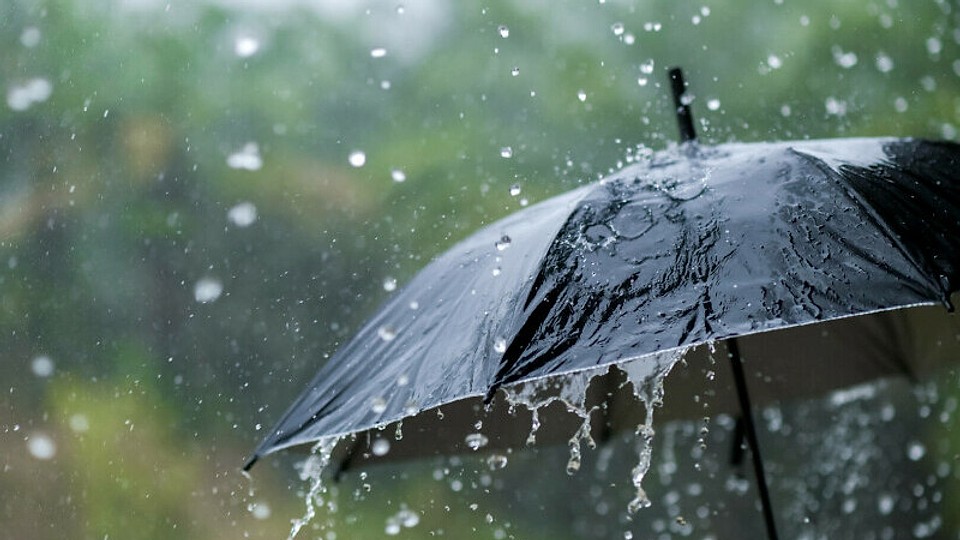 Prognoza meteo, 30 martie. Vreme mohorâtă în toată țara, cu ploi și vânt puternic. Când se mai încălzește