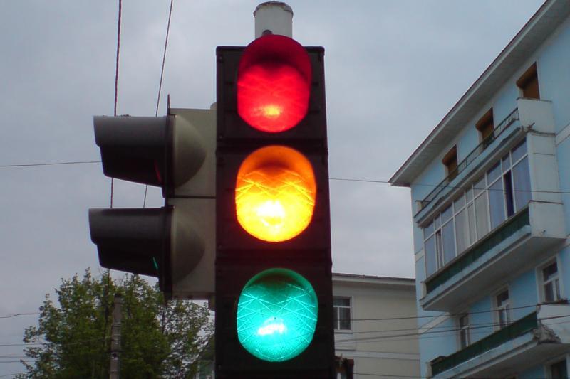 Începând de astăzi, 24 mai, pe strada Plevnei din Cluj-Napoca, va funcționa un nou semafor