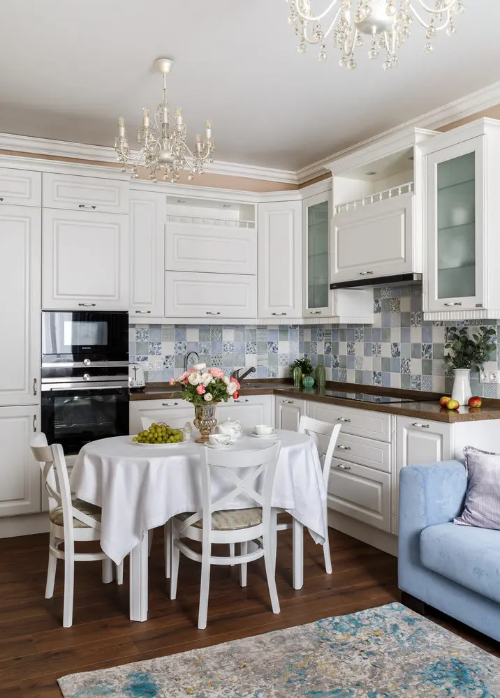 Nuante de albastru care dau viata unui apartament de 3 camere