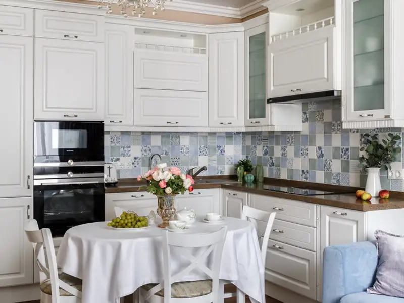 Nuante de albastru care dau viata unui apartament de 3 camere