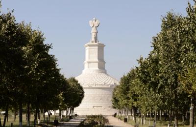 Monumentul de la Adamclisi: Trofeul lui Traian și ecoul unei victorii milenare