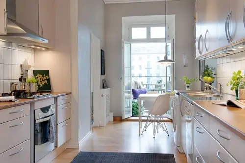 Simplitatea conturata intr-o amenajare de 100 mp