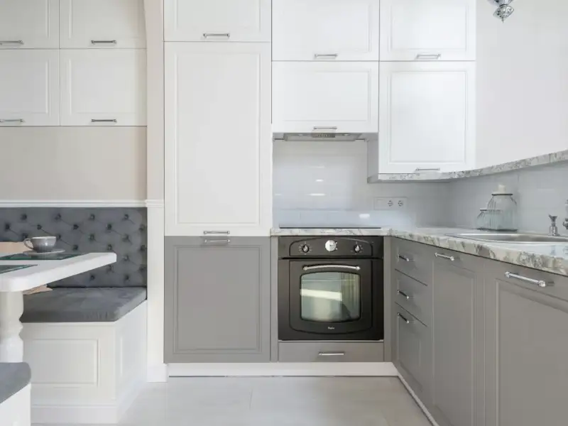 Blaturi din marmură pentru bucătărie: Avantaje și dezavantaje