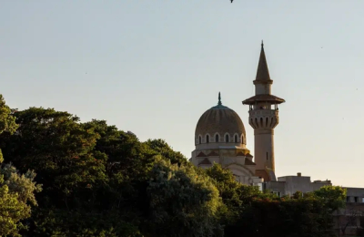Marea Moschee din Constanța: Simbolul toleranței regale și prima construcție din beton armat a României