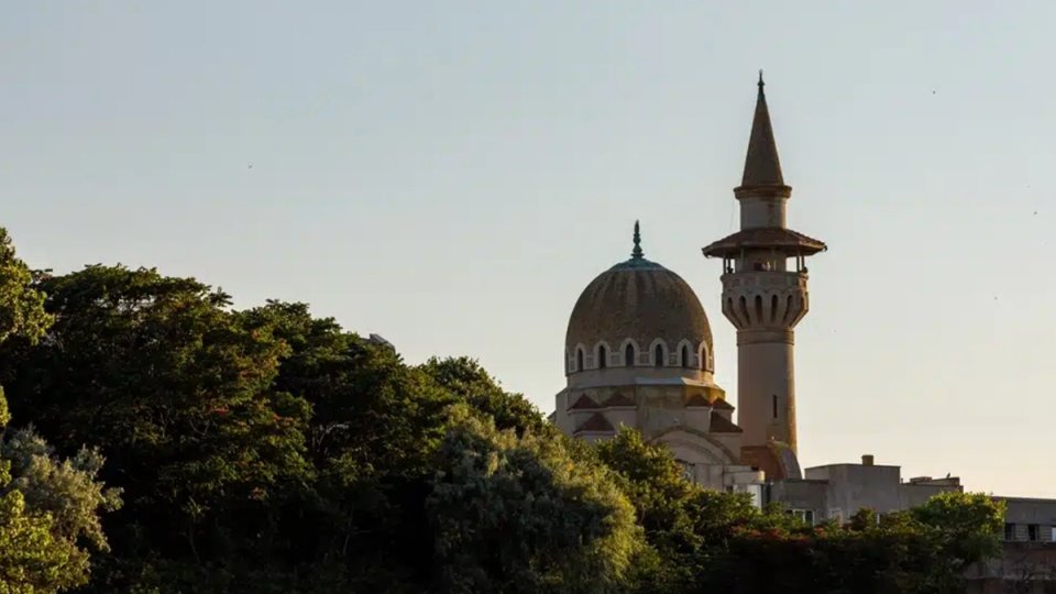 Marea Moschee din Constanța: Simbolul toleranței regale și prima construcție din beton armat a României
